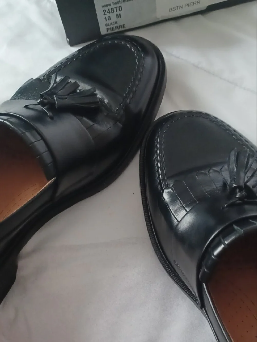 Bostonian Black Leather Tassel Slip-On Loafers